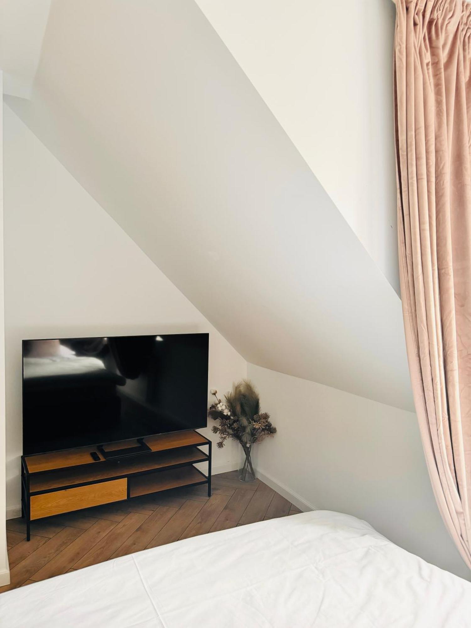 Ylly Aparts Brasov Exterior photo